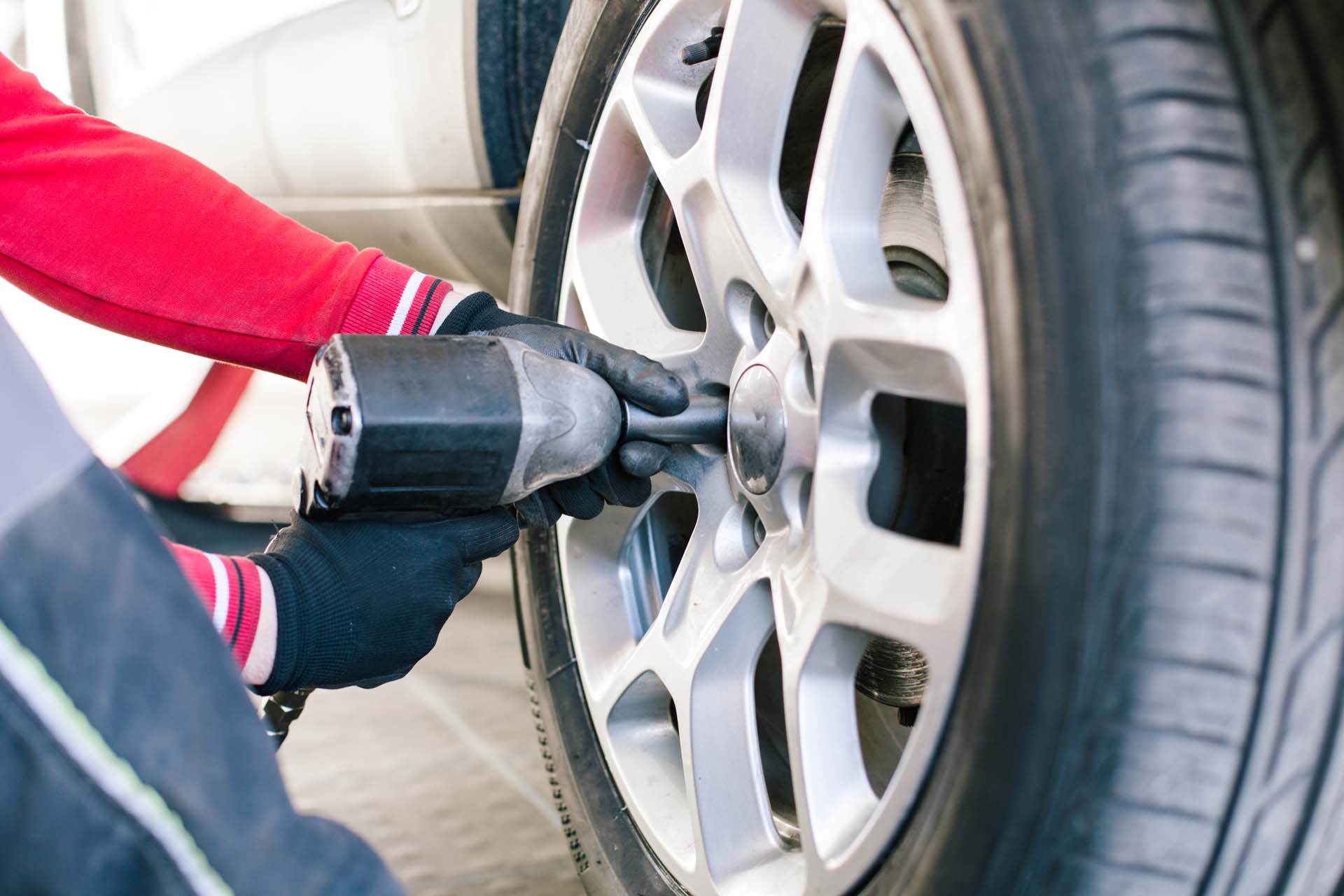 Reifenservice In Der Nähe Jetzt Geöffnet Reifenservice - Weber Autoservice